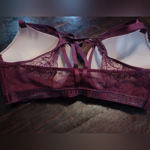 Victoria's secret push bra 34D - Picture 6 of 6